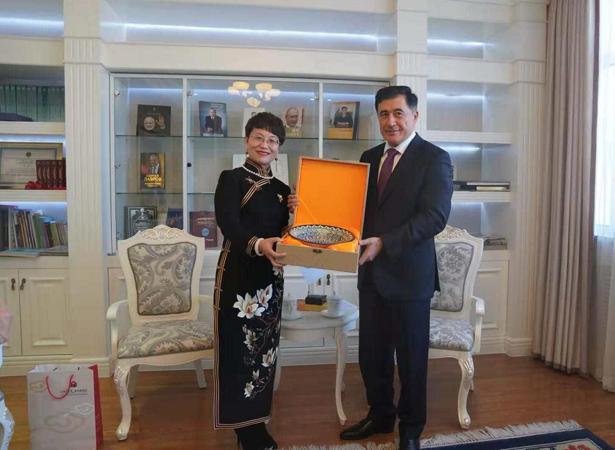 1576829258412000373.png Q1.png